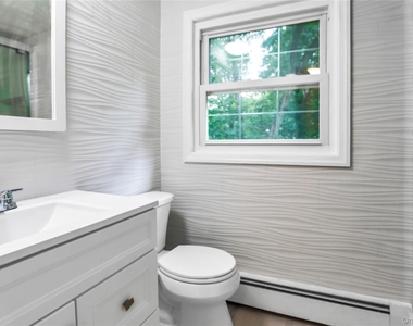 40 Seabrook Lane - Photo Thumbnail 14