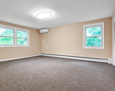 40 Seabrook Lane - Photo Thumbnail 12
