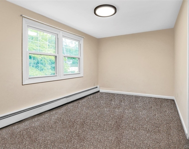 40 Seabrook Lane - Photo Thumbnail 9