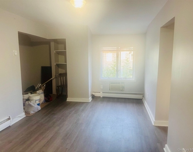 270 Hudson Street - Photo Thumbnail 5