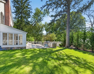 31 Avenue A - Photo Thumbnail 36