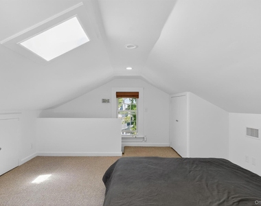 31 Avenue A - Photo Thumbnail 29