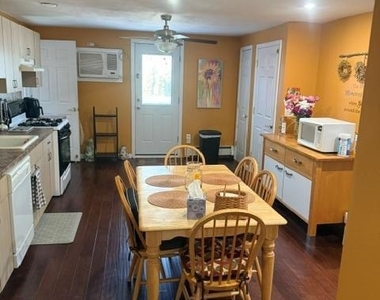 38 Grant Avenue - Photo Thumbnail 4