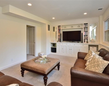 9 Franklin Avenue - Photo Thumbnail 24
