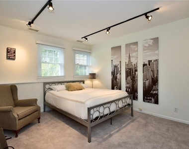 9 Franklin Avenue - Photo Thumbnail 26