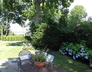 9 Franklin Avenue - Photo Thumbnail 32