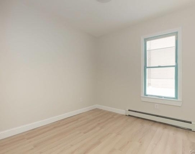 106 Winnikee Avenue - Photo Thumbnail 10