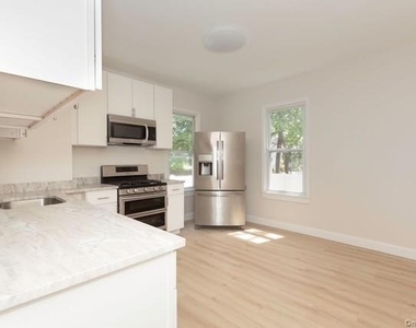 106 Winnikee Avenue - Photo Thumbnail 12