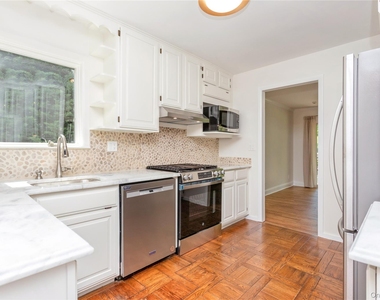 9 Marlene Court - Photo Thumbnail 10