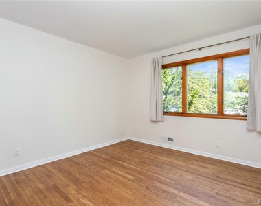 9 Marlene Court - Photo Thumbnail 17