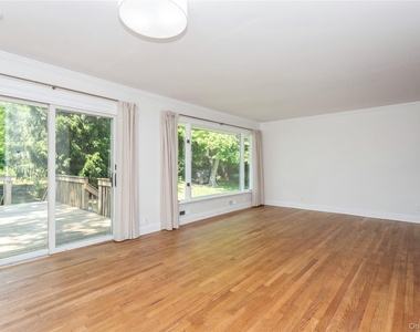 9 Marlene Court - Photo Thumbnail 4