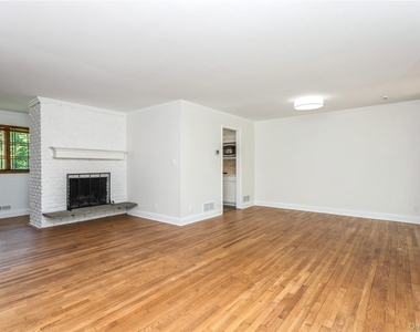 9 Marlene Court - Photo Thumbnail 2