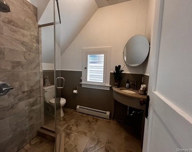 530 Piermont Avenue - Photo Thumbnail 4