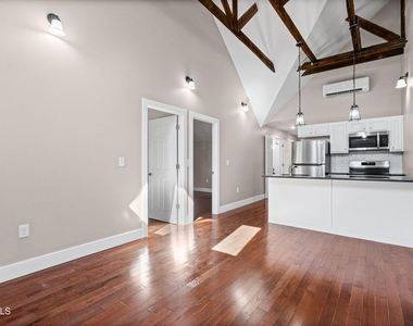 521 Warren Street - Photo Thumbnail 34
