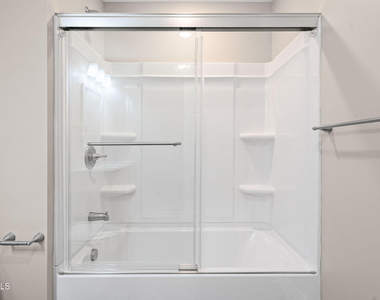 521 Warren Street - Photo Thumbnail 26