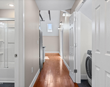 521 Warren Street - Photo Thumbnail 27