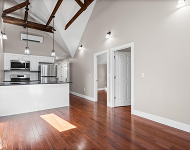 521 Warren Street - Photo Thumbnail 18