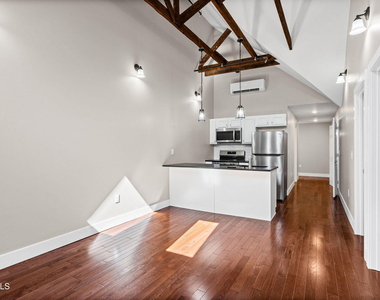 521 Warren Street - Photo Thumbnail 16