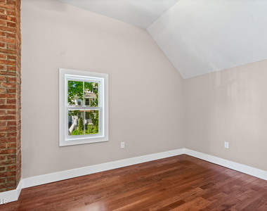 521 Warren Street - Photo Thumbnail 41