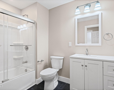 521 Warren Street - Photo Thumbnail 22