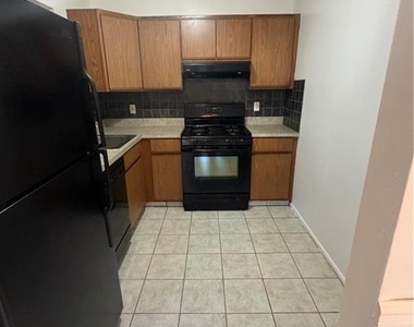 2513 Lighthouse Lane - Photo Thumbnail 6