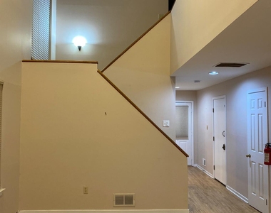 358 Greenfield Road - Photo Thumbnail 19
