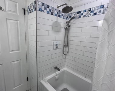 23 Washington Court - Photo Thumbnail 7