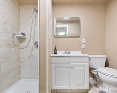 190 Goldmine Lane - Photo Thumbnail 15