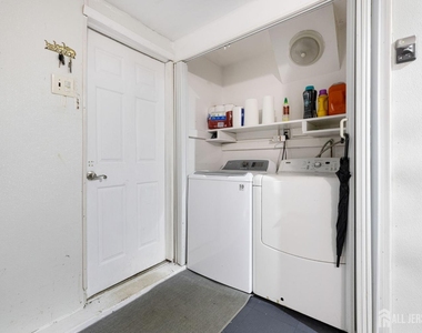 190 Goldmine Lane - Photo Thumbnail 16