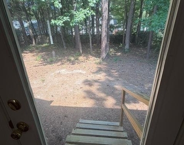 211 Dogwood Avenue - Photo Thumbnail 18