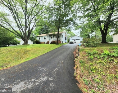 9 Mclaughlin Street - Photo Thumbnail 4