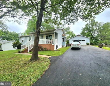 9 Mclaughlin Street - Photo Thumbnail 1