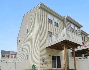 716 River Crest Way - Photo Thumbnail 28