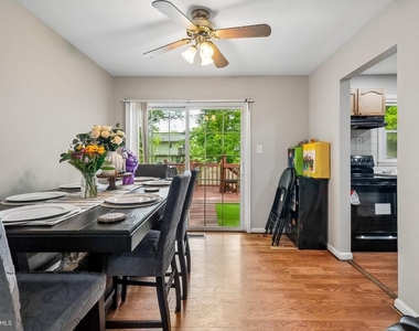 13911 Mapledale Avenue - Photo Thumbnail 5