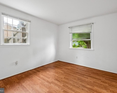 13911 Mapledale Avenue - Photo Thumbnail 19