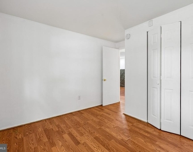 13911 Mapledale Avenue - Photo Thumbnail 17