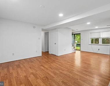 13911 Mapledale Avenue - Photo Thumbnail 16