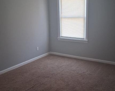 286 4th Avenue - Photo Thumbnail 3