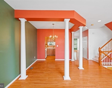 9023 Brewer Creek Place - Photo Thumbnail 10