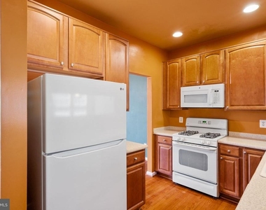 9023 Brewer Creek Place - Photo Thumbnail 18