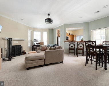 664 Gateway Drive Se - Photo Thumbnail 3