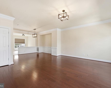 20661 Erskine Terrace - Photo Thumbnail 12
