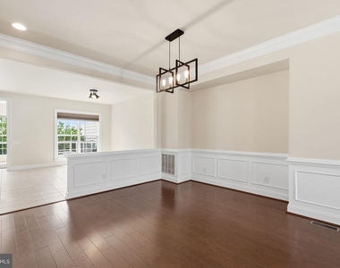 20661 Erskine Terrace - Photo Thumbnail 11