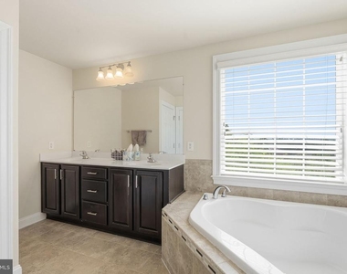 20661 Erskine Terrace - Photo Thumbnail 26