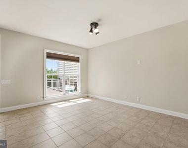 20661 Erskine Terrace - Photo Thumbnail 17