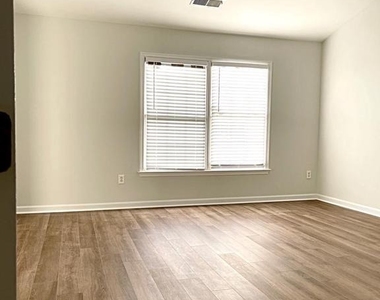 20937 Sandian Terrace - Photo Thumbnail 10
