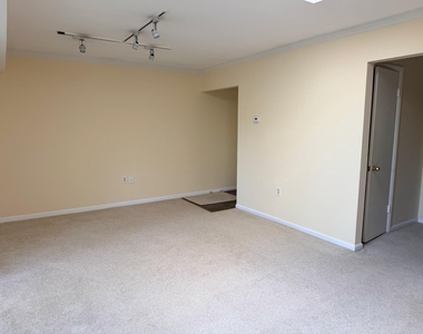 2839 Kalmia Lee Court - Photo Thumbnail 14
