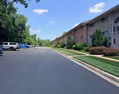 2839 Kalmia Lee Court - Photo Thumbnail 17