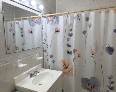 2839 Kalmia Lee Court - Photo Thumbnail 10