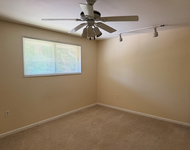 2839 Kalmia Lee Court - Photo Thumbnail 11